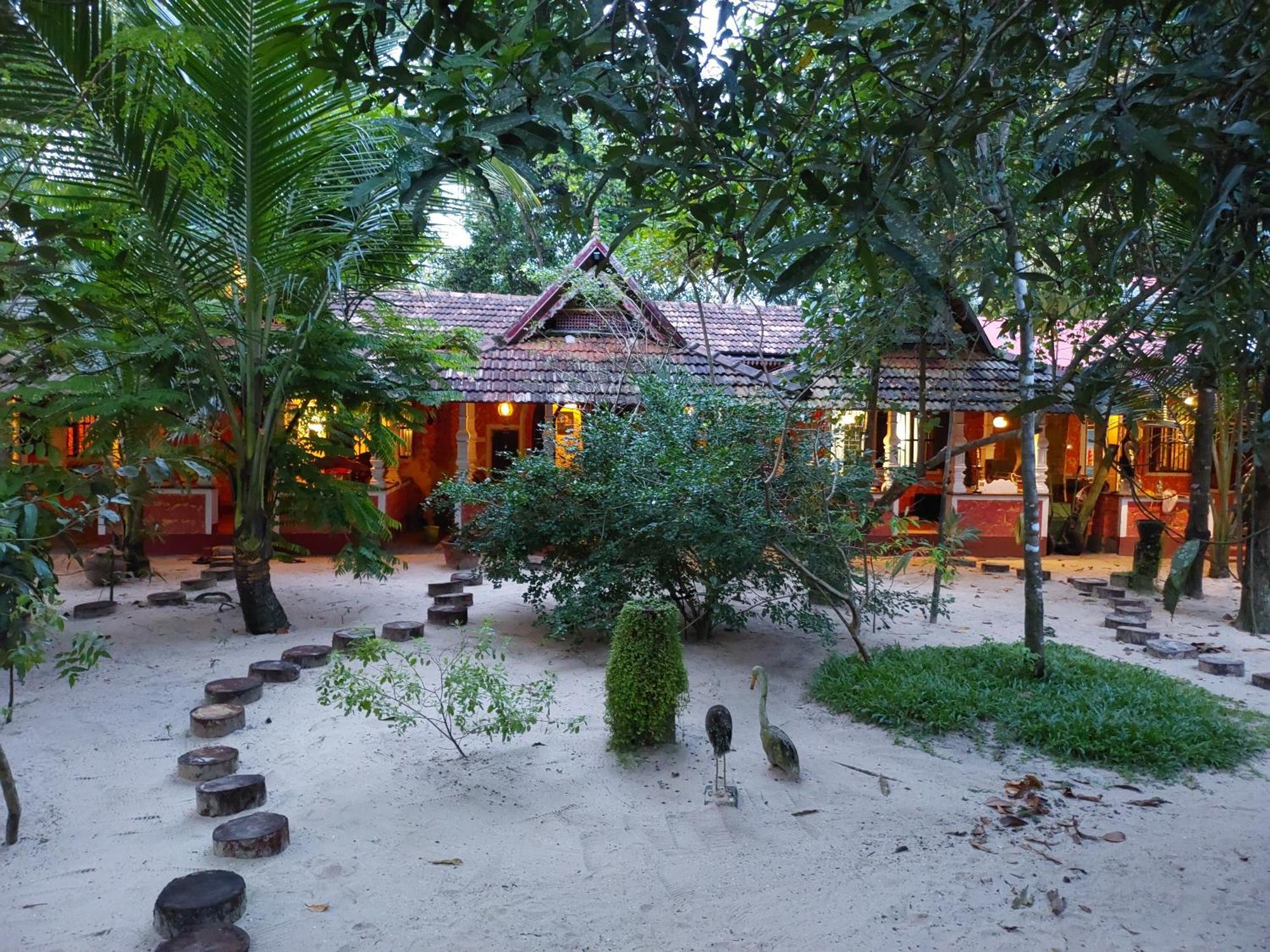 Abba Marari Beach Villas & Homestay Mararikulam Alappuzha 外观 照片
