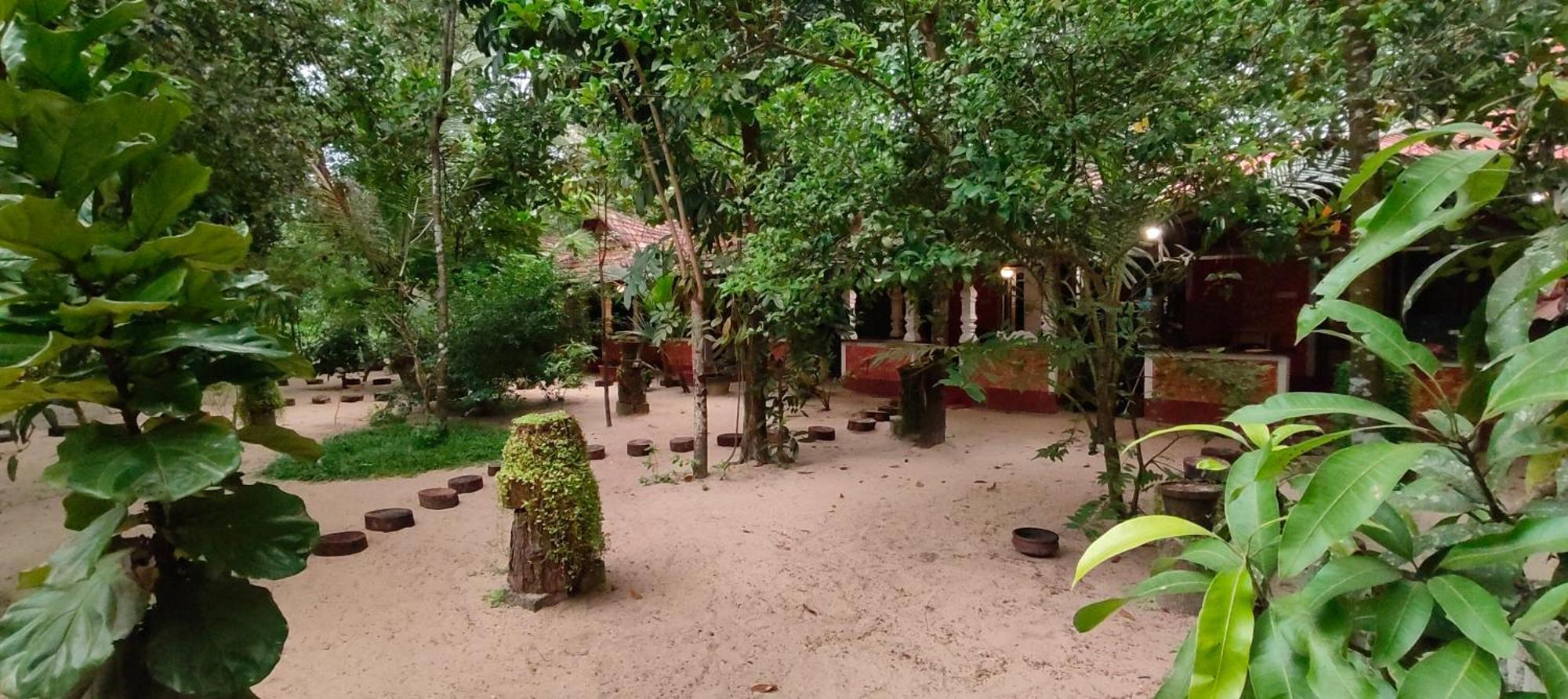 Abba Marari Beach Villas & Homestay Mararikulam Alappuzha 外观 照片